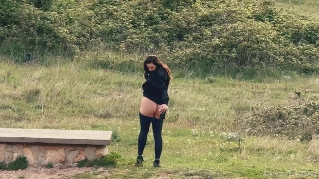 Превью Вот что значит оргия на свежем воздухе № 46747