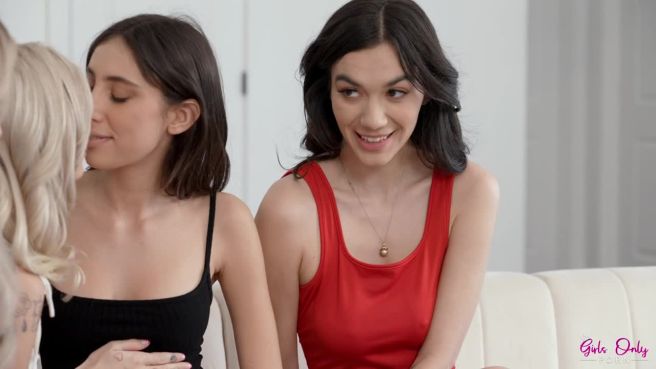 Превью Лучшие подружки и их вполне удачная вечеринка № 46772