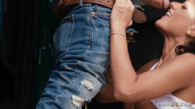 Превью Самое щедрое вознаграждение за помощь № 46873