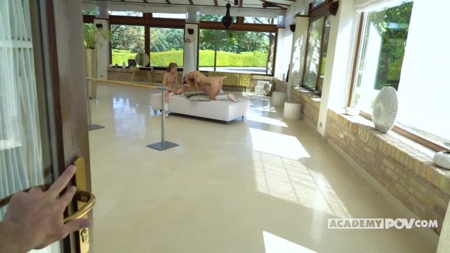 Превью Тренировка по гимнастике приобретает новый оттенок № 46952