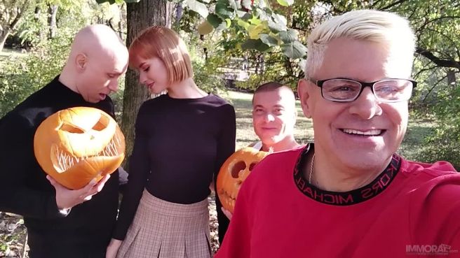 Превью Рыженькая и два члена внутри её щелей № 47015