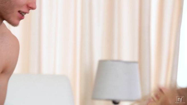 Превью Океан стонов: тела плывут в приливе оргазмической бури № 47147