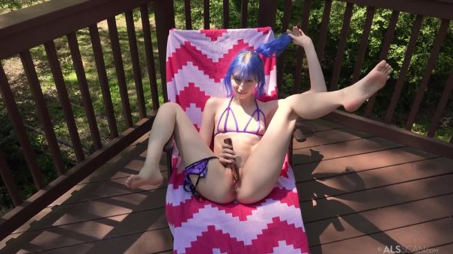 Превью Батарейный шторм: она плывет в океане стонов № 47157