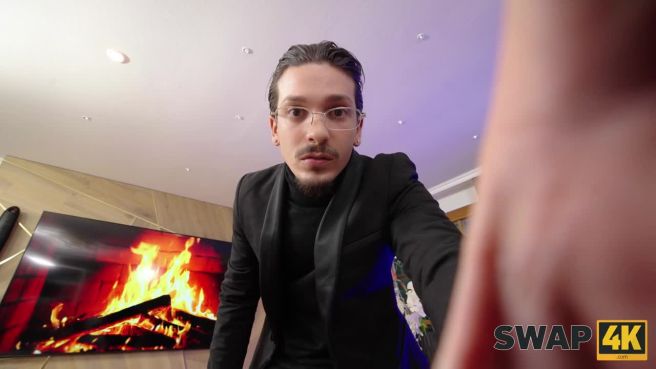 Превью Продал за деньги свою жену парочки свингеров № 47170