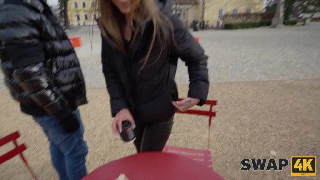 Превью Продал за деньги свою жену парочки свингеров № 47170