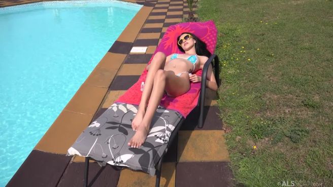 Превью Моя лучшая мастурбация именно на свежем воздухе № 47196