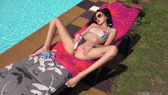 Превью Моя лучшая мастурбация именно на свежем воздухе № 47196